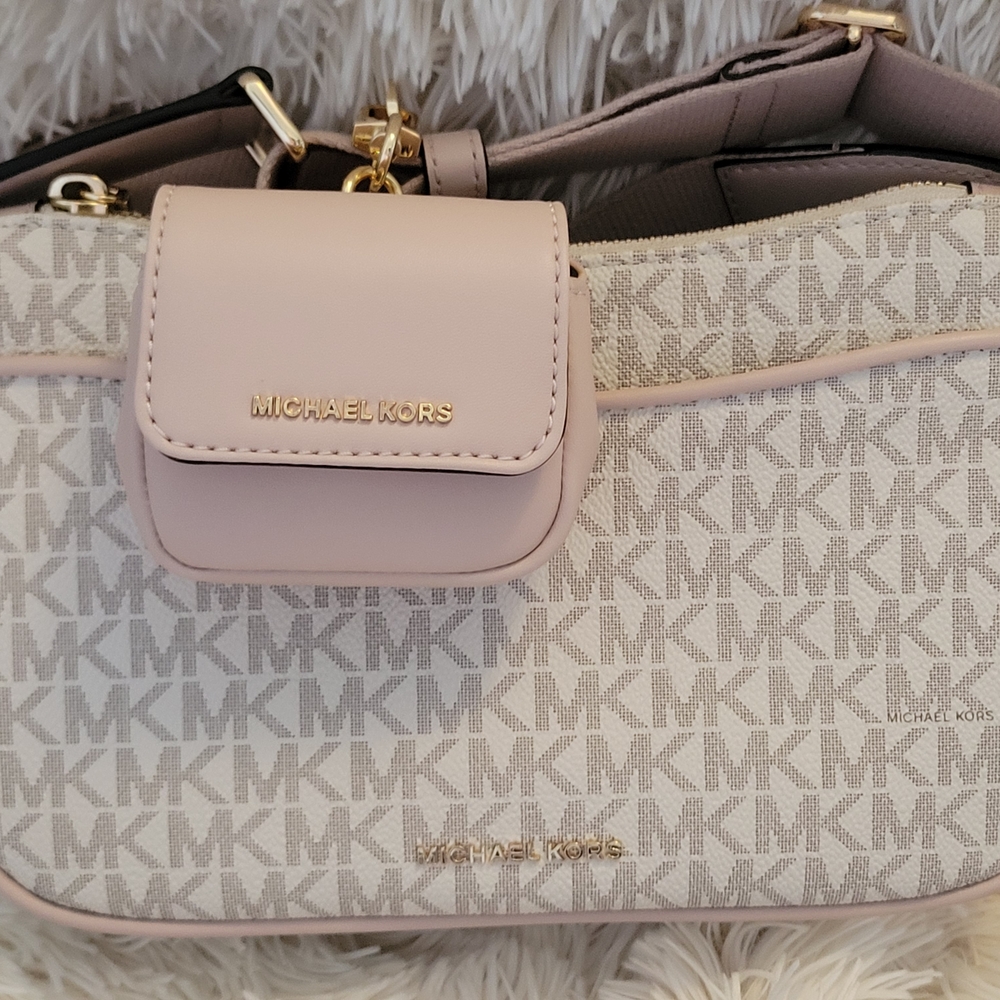 MICHAEL Michael KorsJet Set Medium Signature Logo Crossbody Bag with Case